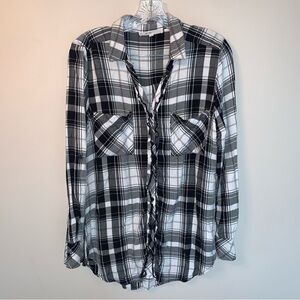 Cleo Black and White Plaid Ruffle Metallic Threading Button Down Shirt S